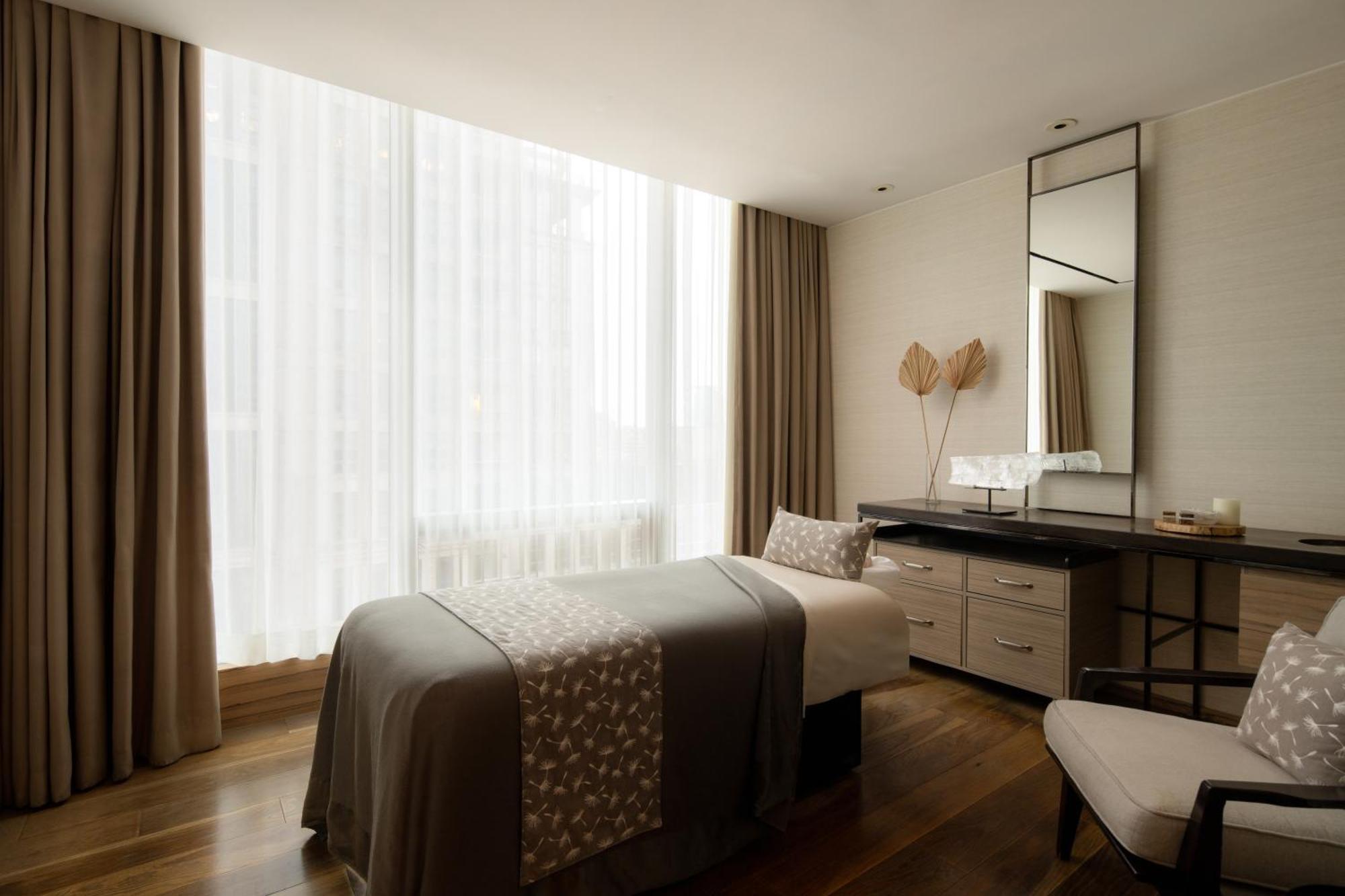Four Seasons Hotel Toronto Exterior foto